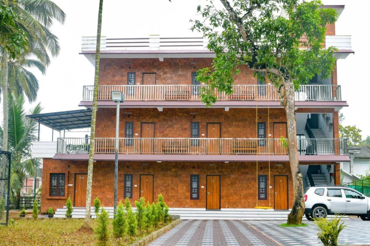 Dolphin Enclave Service Studio Apartments Kalpetta Exterior photo
