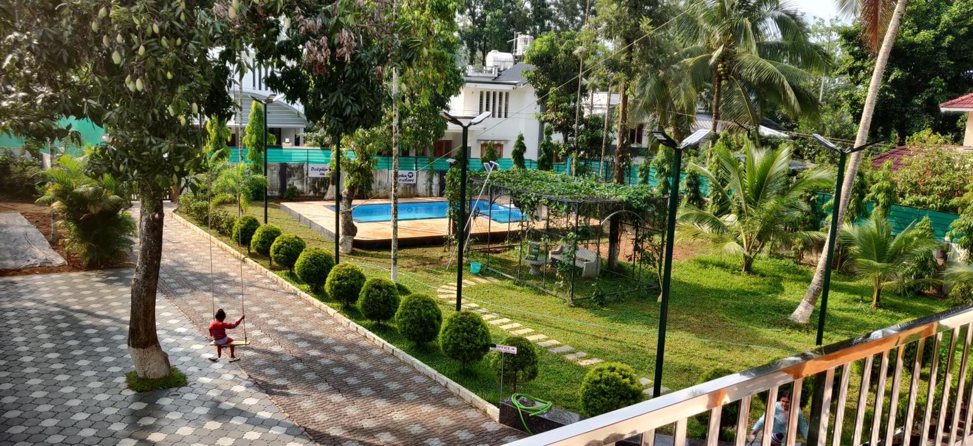 Dolphin Enclave Service Studio Apartments Kalpetta Exterior photo