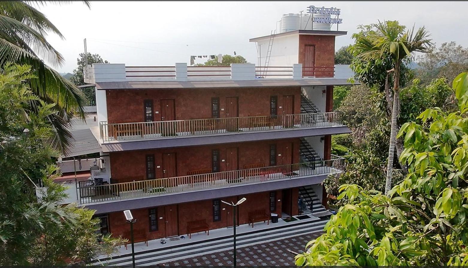 Dolphin Enclave Service Studio Apartments Kalpetta Exterior photo